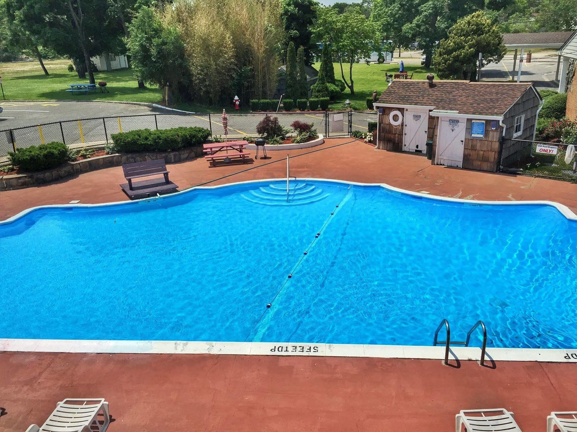 Budget Host East End Hotel In Riverhead Εξωτερικό φωτογραφία